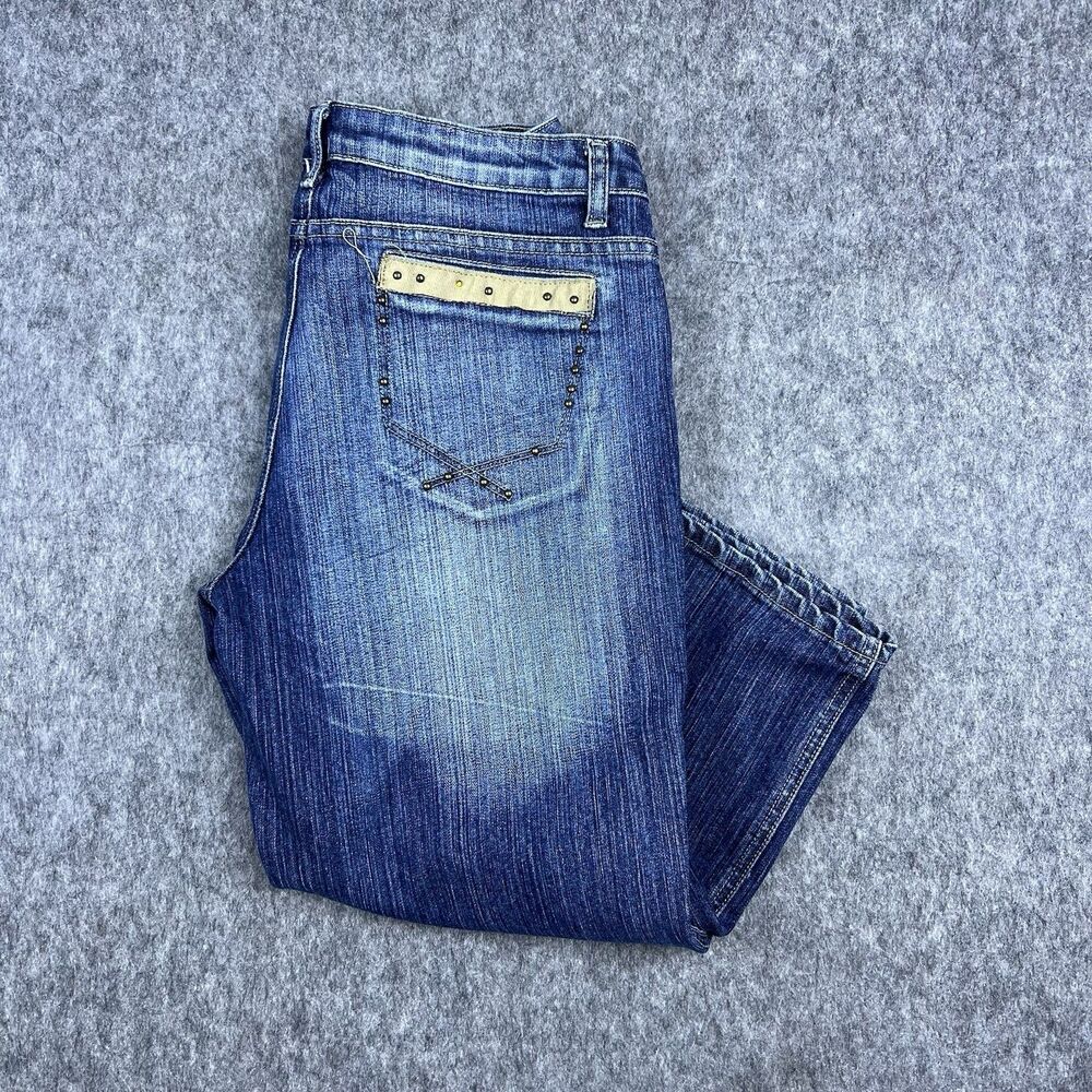 Baccini Women's Capri Jeans Blue Wash Stud Pocket Denim Stretch Cotton Size 10